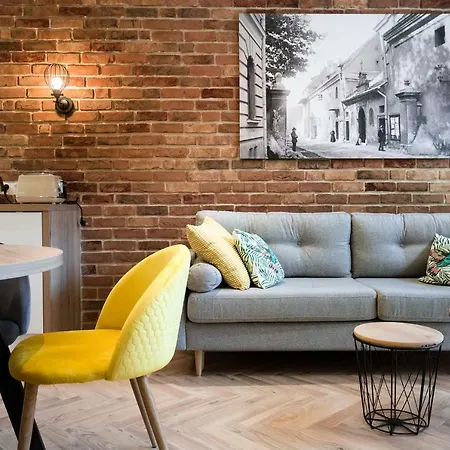 Apartment Stary Go
